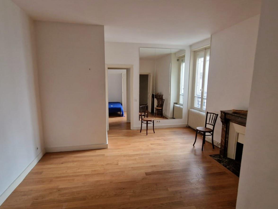 Exclusivité appartement 2 pièces sur cour + cave