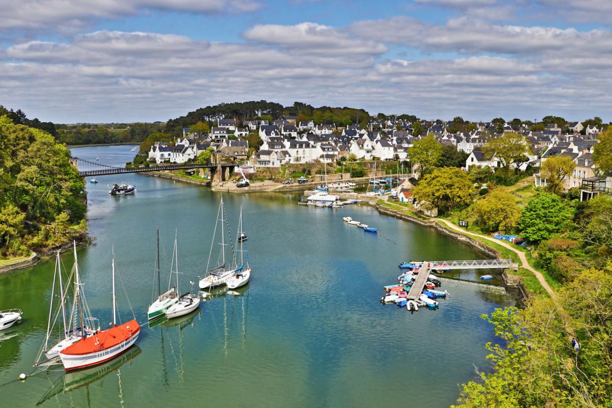 Vue mer remarquable en 1ère ligne sur le port