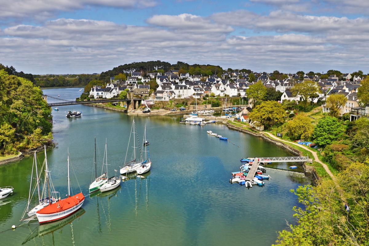 Vue mer remarquable en 1ère ligne sur le port