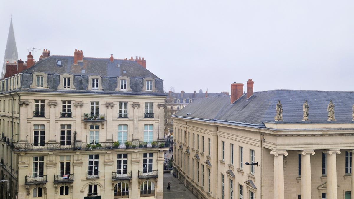 Exclusivité appartement ancien 3 ch grenier cave