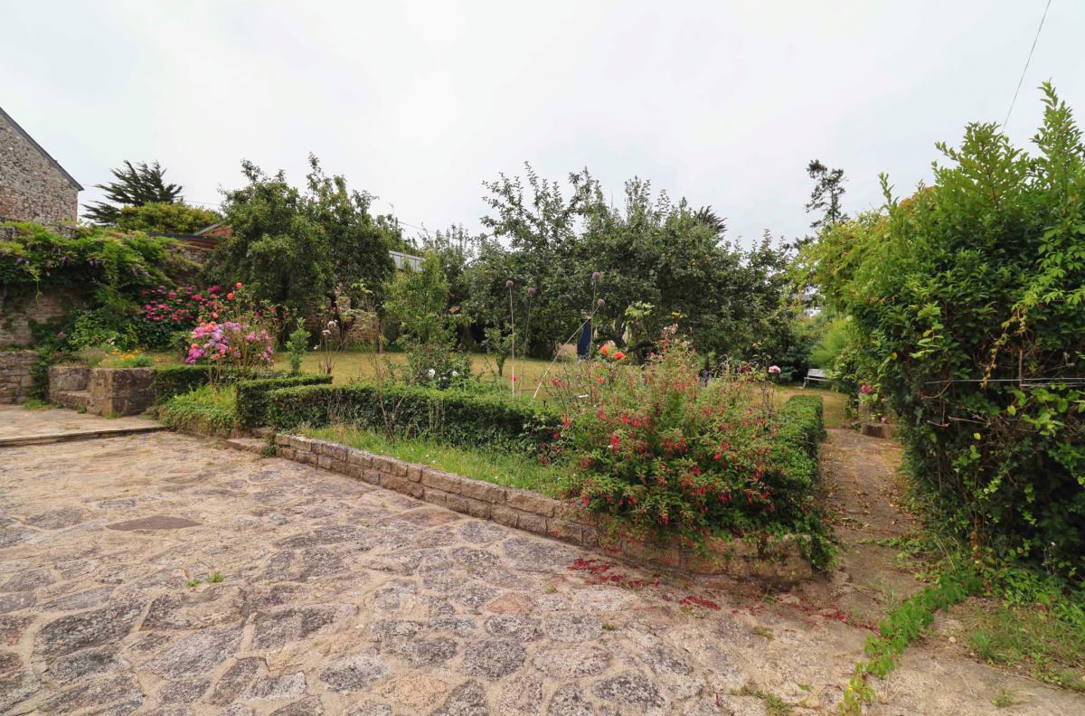 Vue mer sur le Golfe maison jardin terrasse