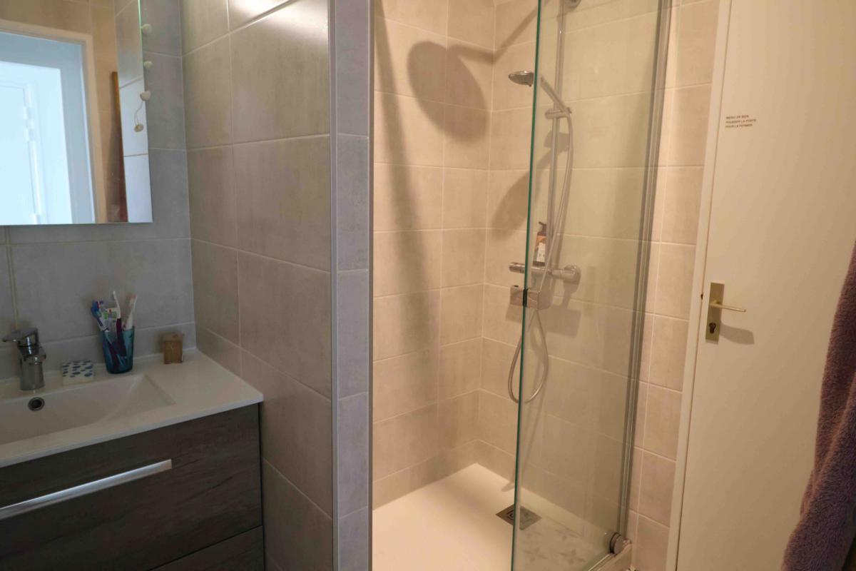 Plage à pied appartement 2 ch + parking