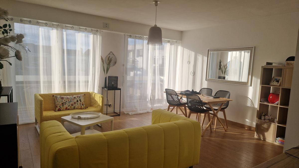 Centre appartement balcon terrasse 1 ch parking cave