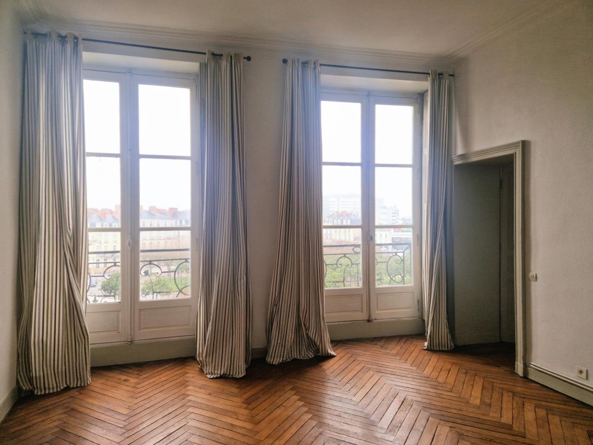 Decré-Bourse appartement 3 ch grenier+cave