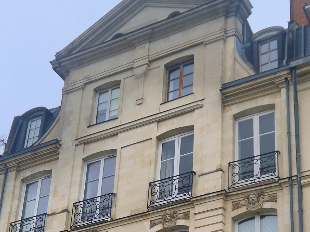 Decré-Bourse appartement 3 ch grenier+cave