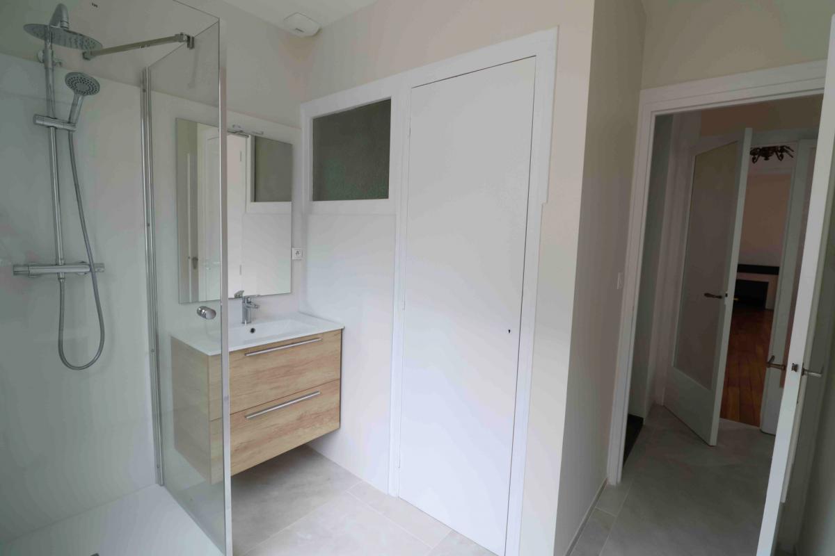 Centre-ville appartement ancien lumineux 2 ch cave