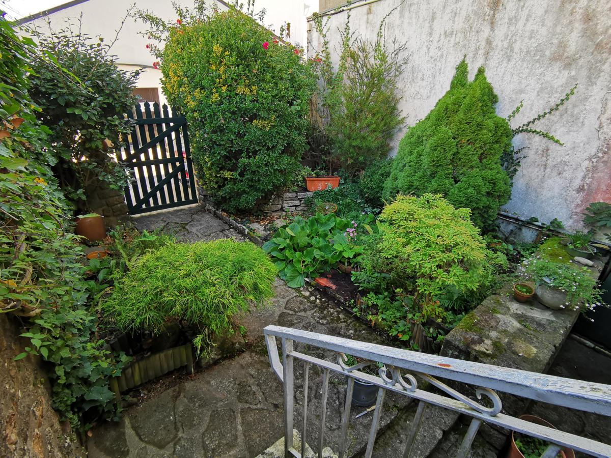 Maison centre ville Auray 4 ch jardin