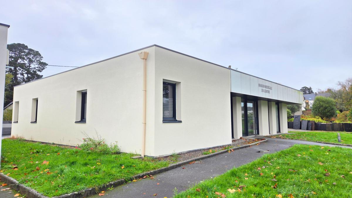 Centre-ville local professionnel médical PMR + jardin 