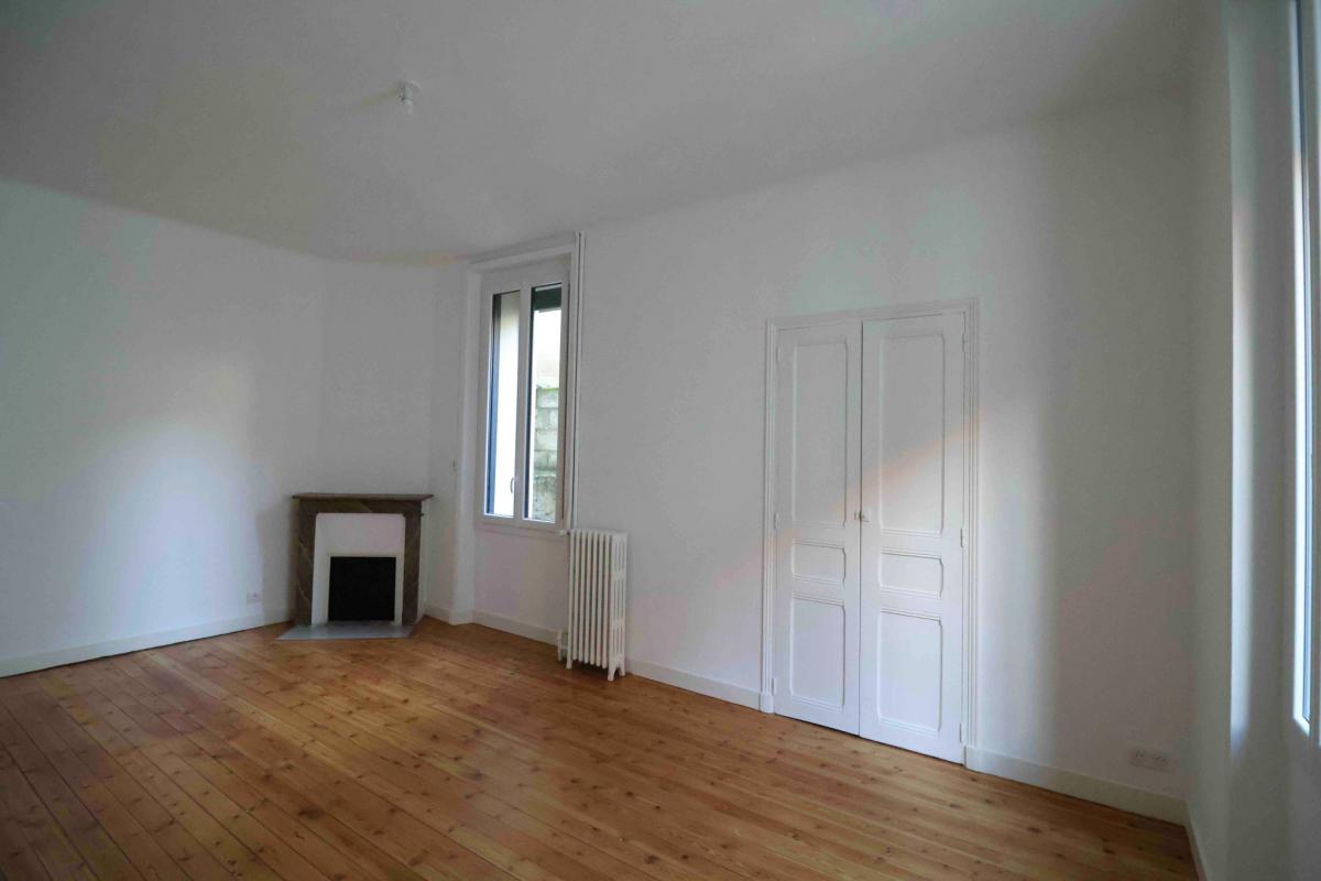 Centre-ville Canclaux maison 1930 rénovée 5 ch jardin garage