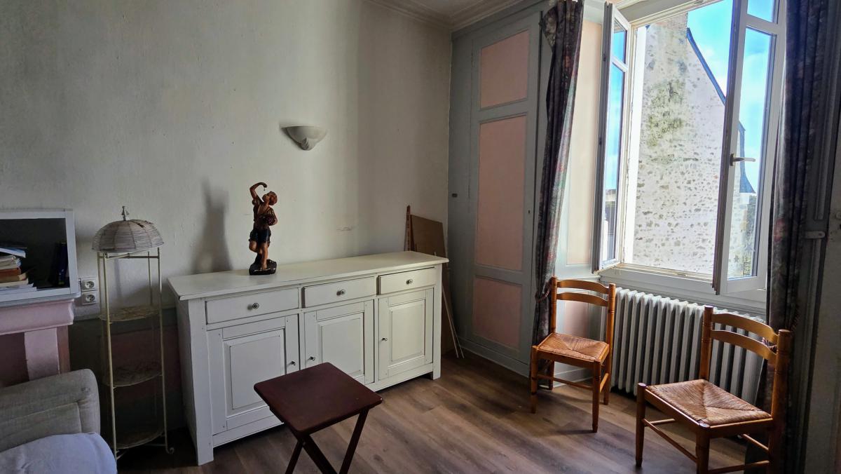 Centre-ville historique appartement ancien 2 ch 