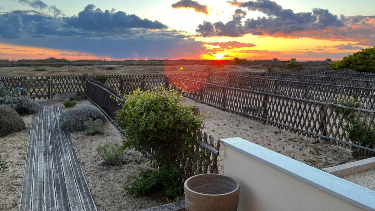 Appartement 1 ch terrasse jardinet cave garage 