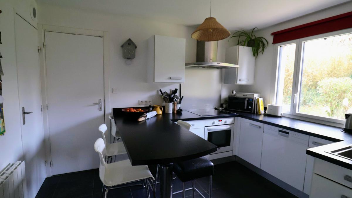 Proche écoles maison 5 ch terrasse et jardin garage 