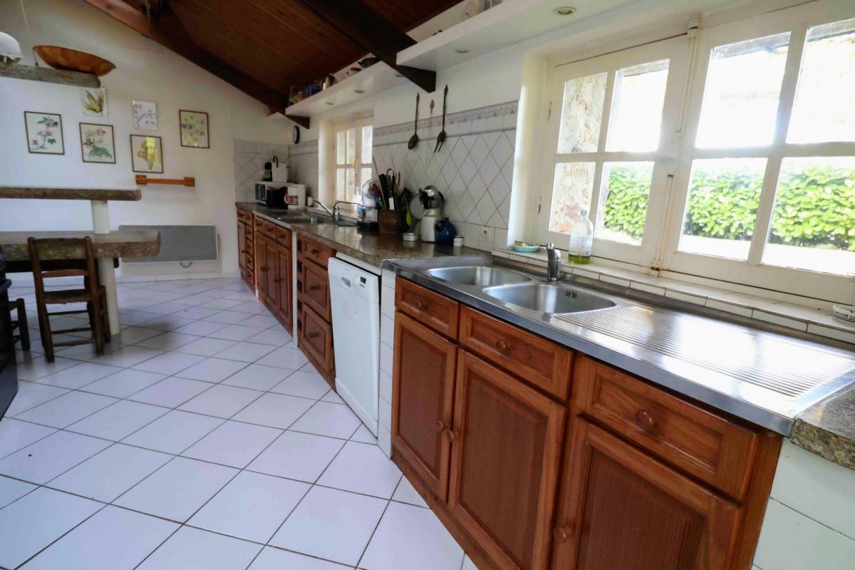 Campagne maison de famille piscine et dépendance