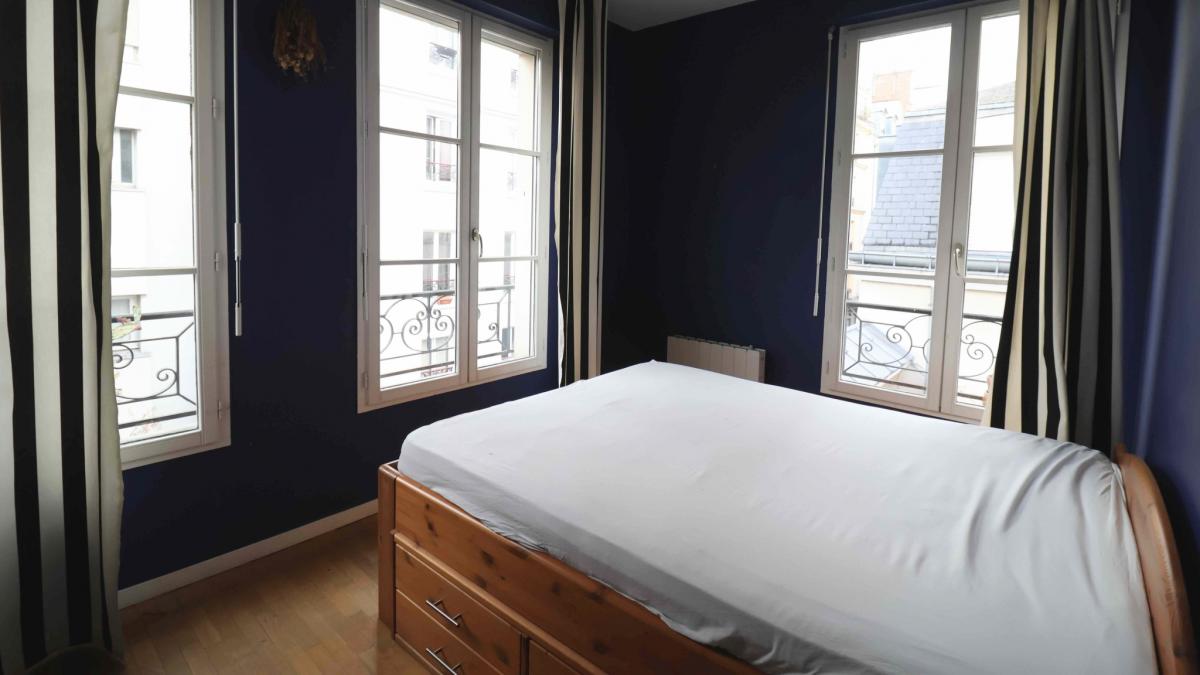 Appartement rénové duplex 2 ch parquet double exposition