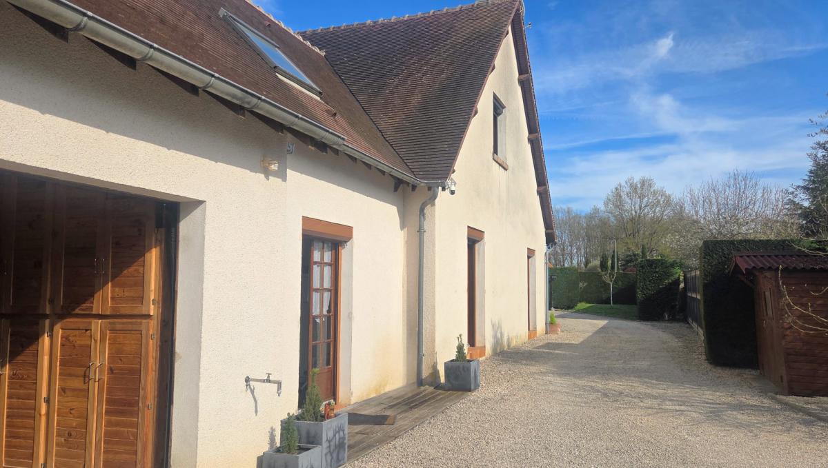 Centre-ville maison 5 ch piscine garage