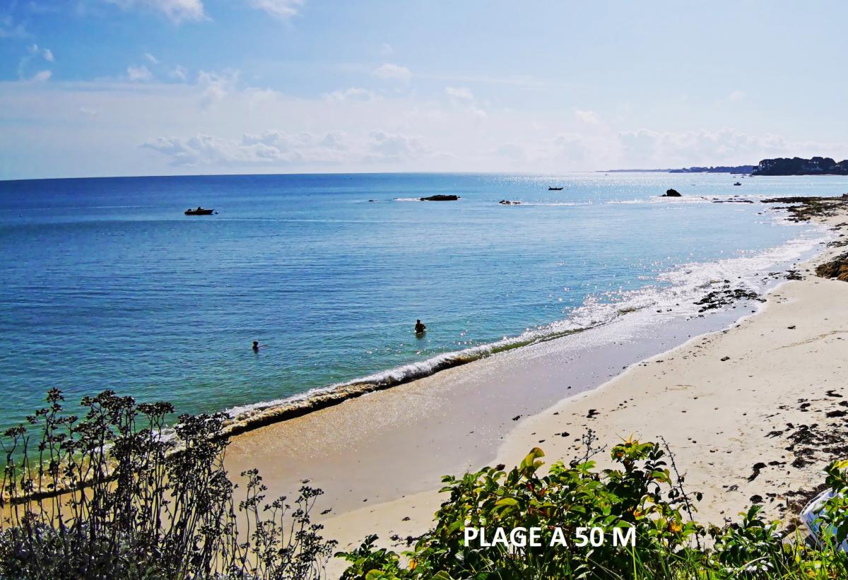 St Pierre Quiberon côté Baie à 50 m de la plage