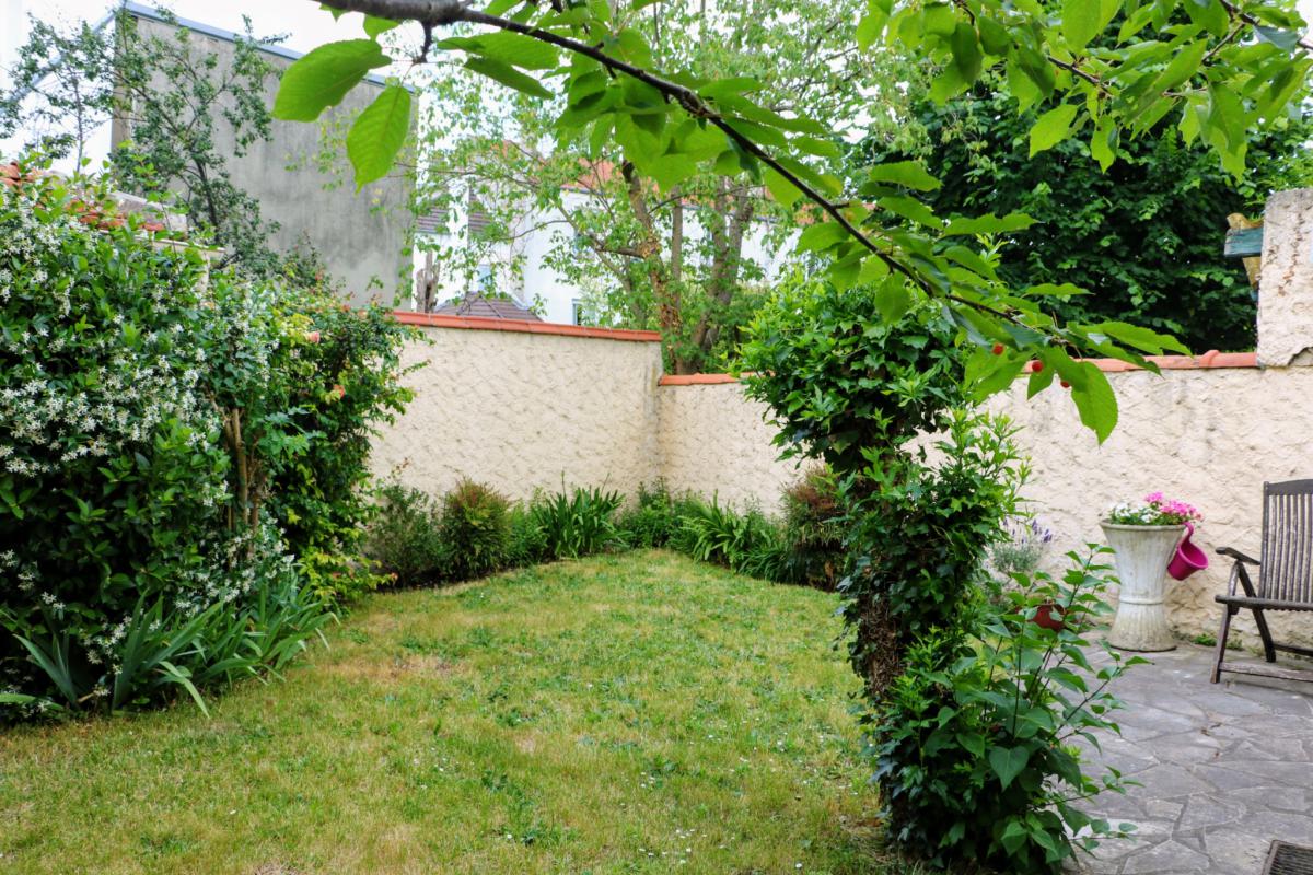 Townhouse with 4 bedrooms and garden