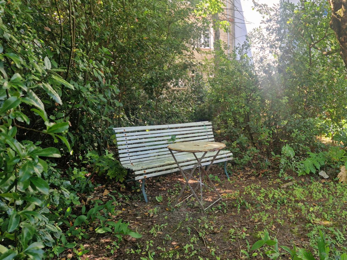 Vue mer Appartement ancien rénové cave jardin + garage