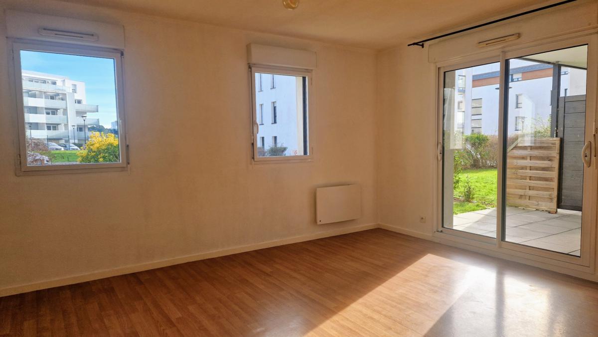 Appartement T2 terrasse jardin garage 