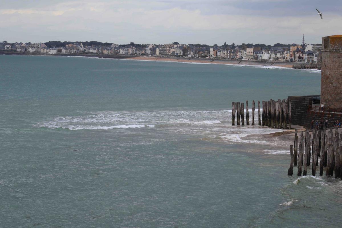 Intra-muros plage à pied appartement 3 ch