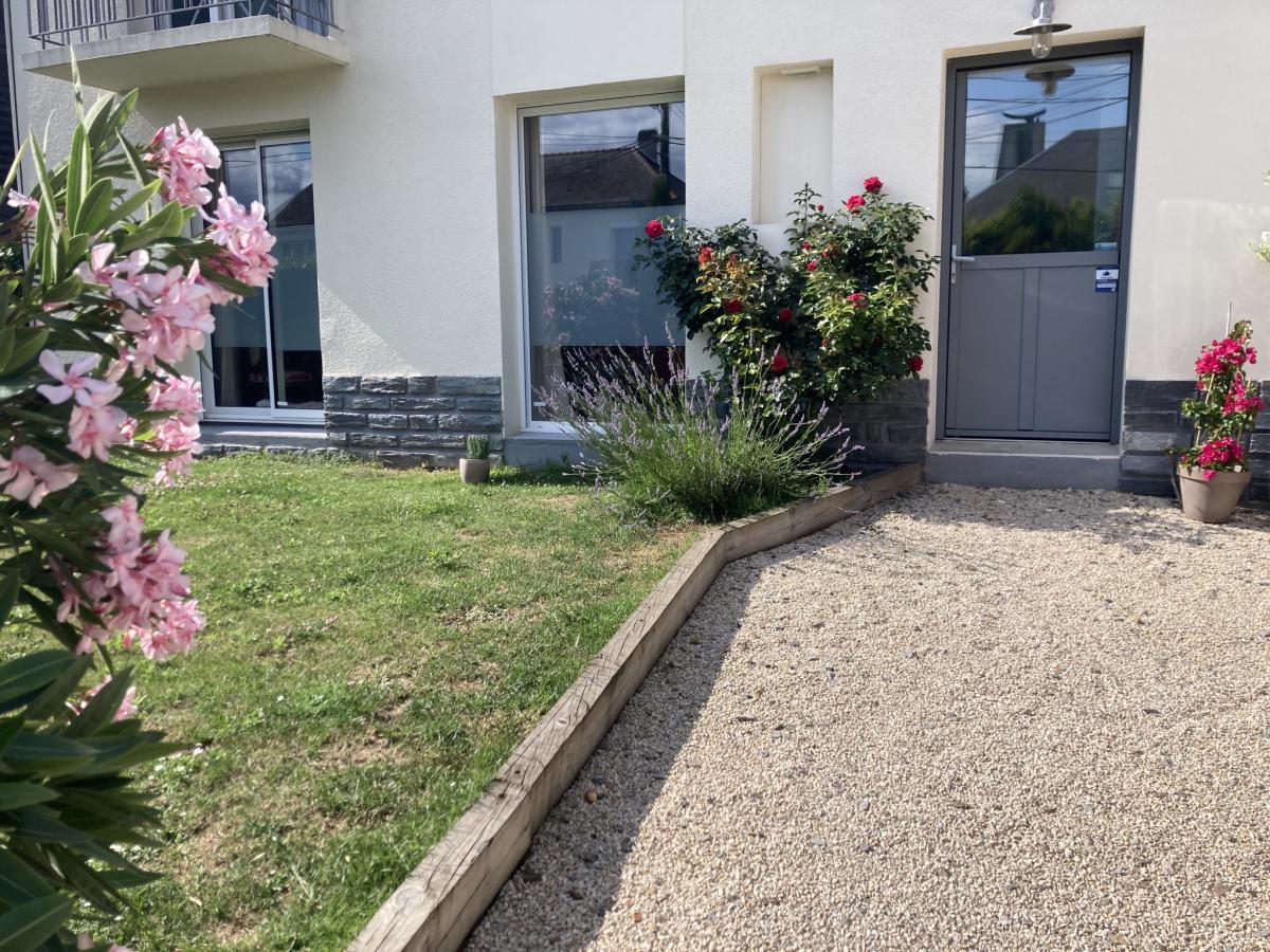 Exclusivité Maison rénovée 5 ch jardin garage 