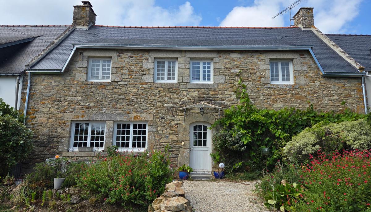   Petite vue mer maison ancienne 5 ch jardin-terrasse arboré