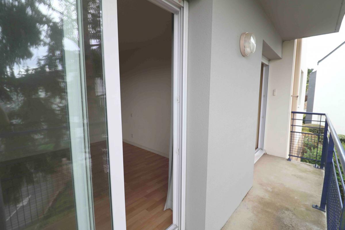 Vannes centre Garenne appartement T4 balcon + parking couver