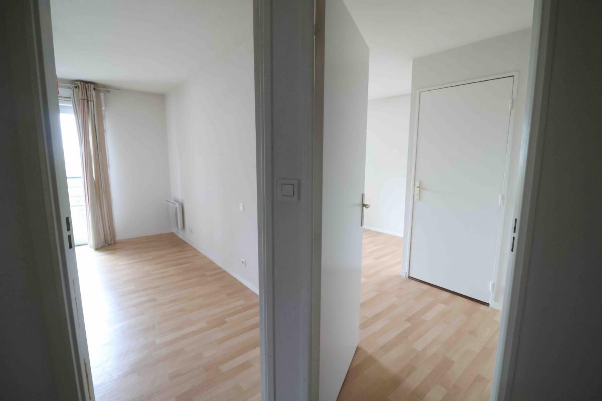 Vannes centre Garenne appartement T4 balcon + parking couver