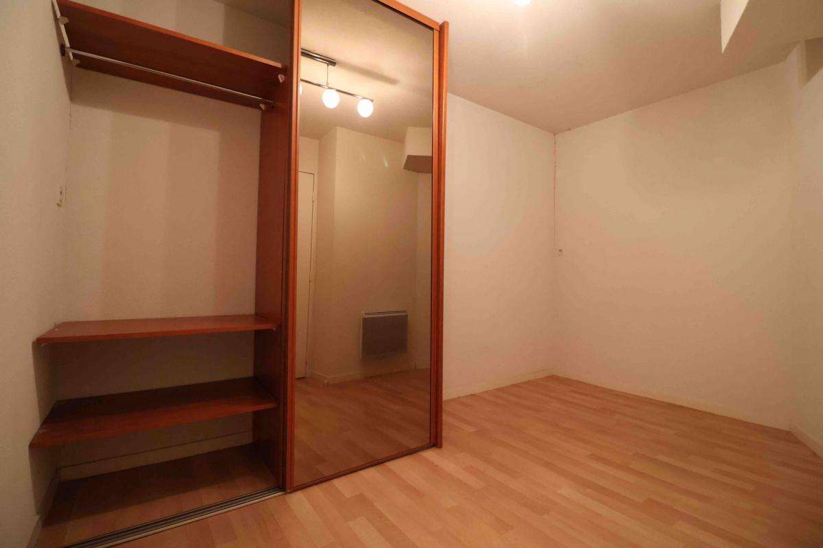 Vannes centre Garenne appartement T4 balcon + parking couver