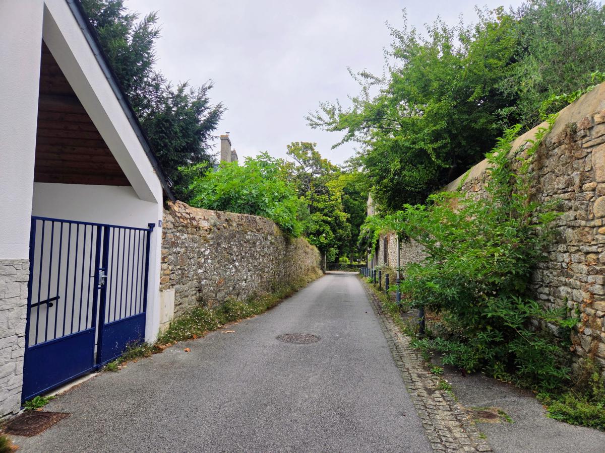 Vannes centre Garenne appartement T4 balcon + parking couver