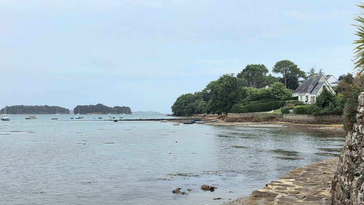 Plage de Locmiquel maison rénovée et ses deux terrasses 