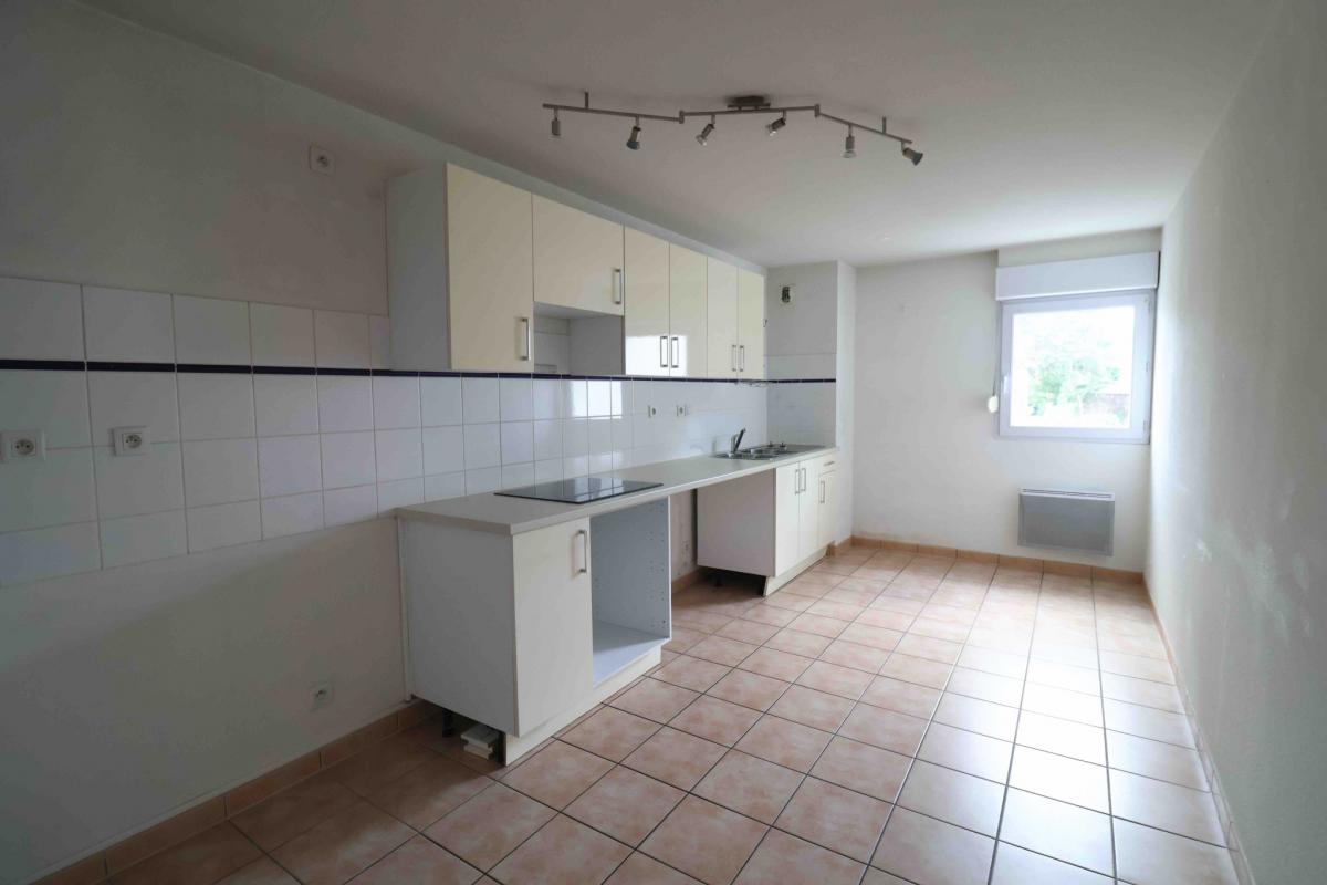 Centre appartement T4 balcon + parking couvert sécurisé