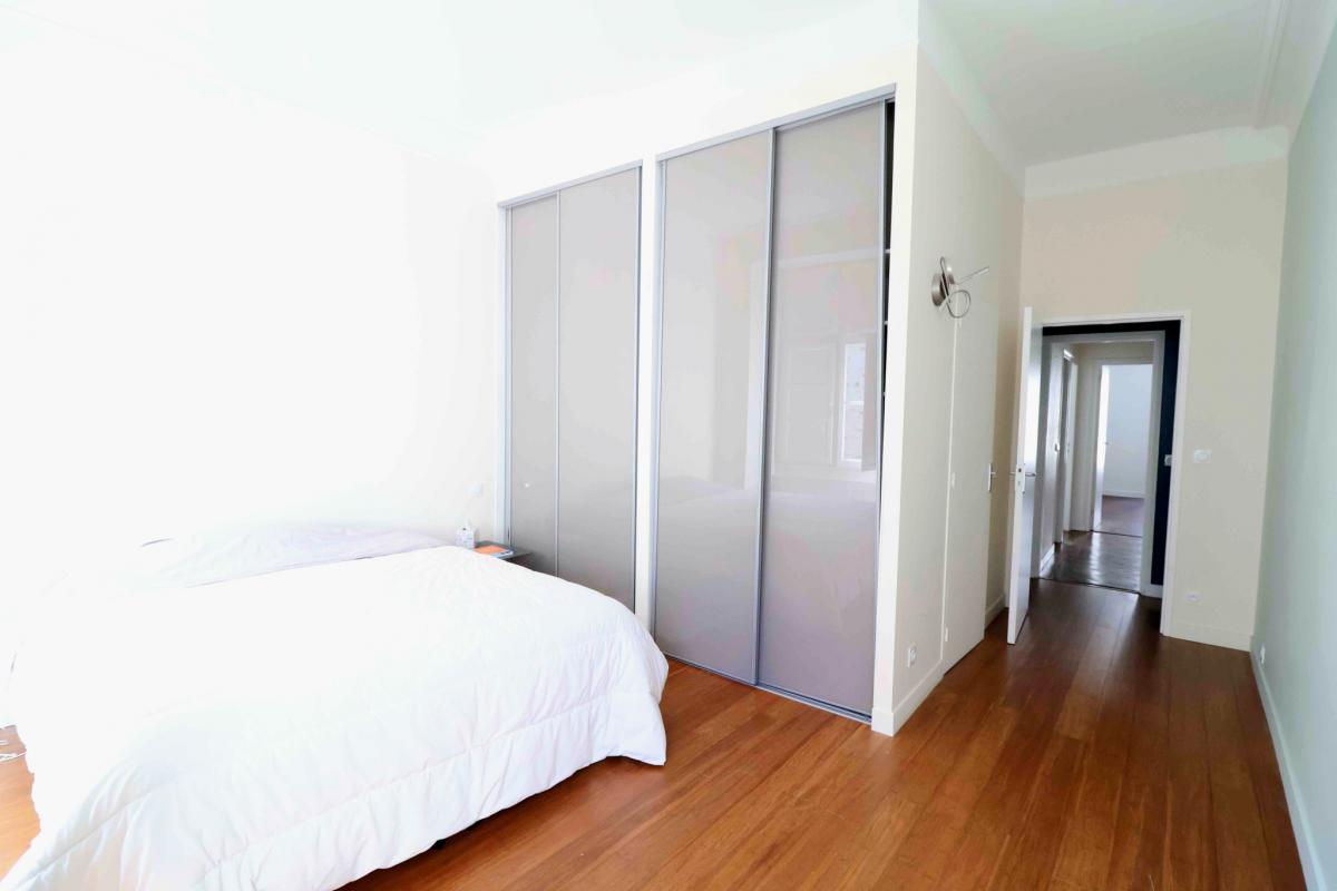 Vue dégagée appartement ancien rénové 3 ch