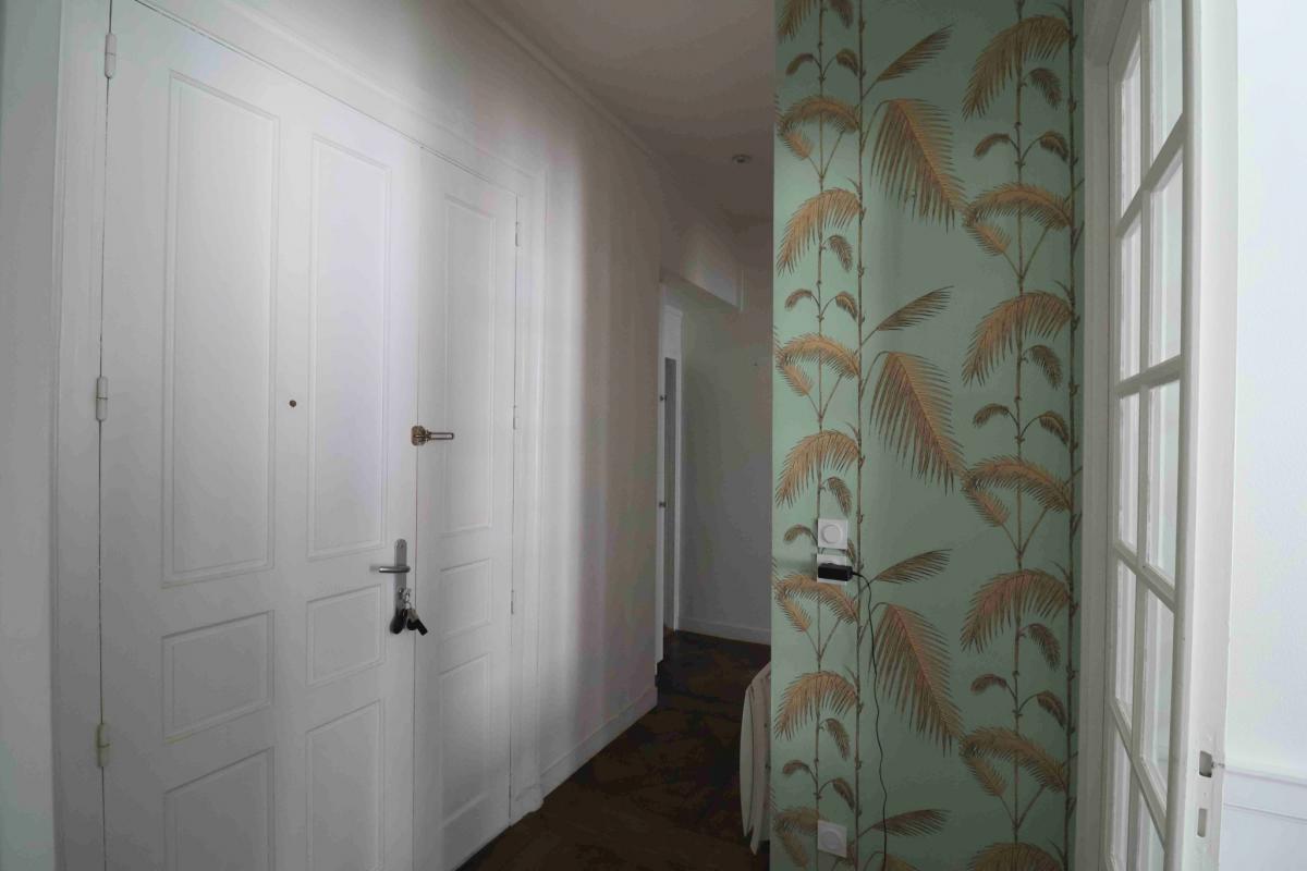 Vue dégagée appartement ancien rénové 3 ch