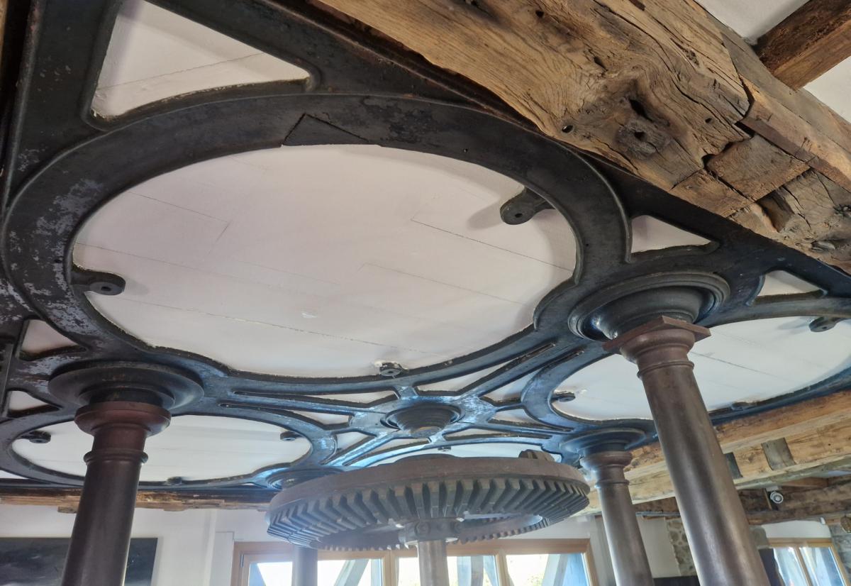 Propriété unique vue imprenable sur la rivière vers la mer