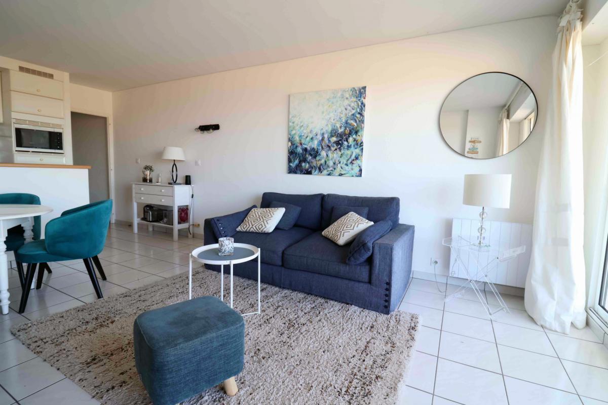 Appartement 1 ch terrasse jardinet cave garage 