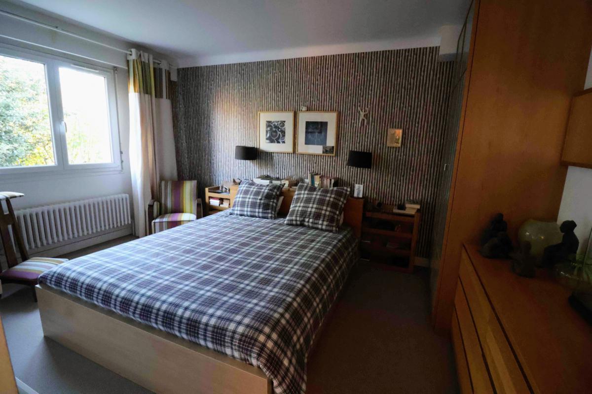 Maison 4/5 ch bureau jardin garage dépendances