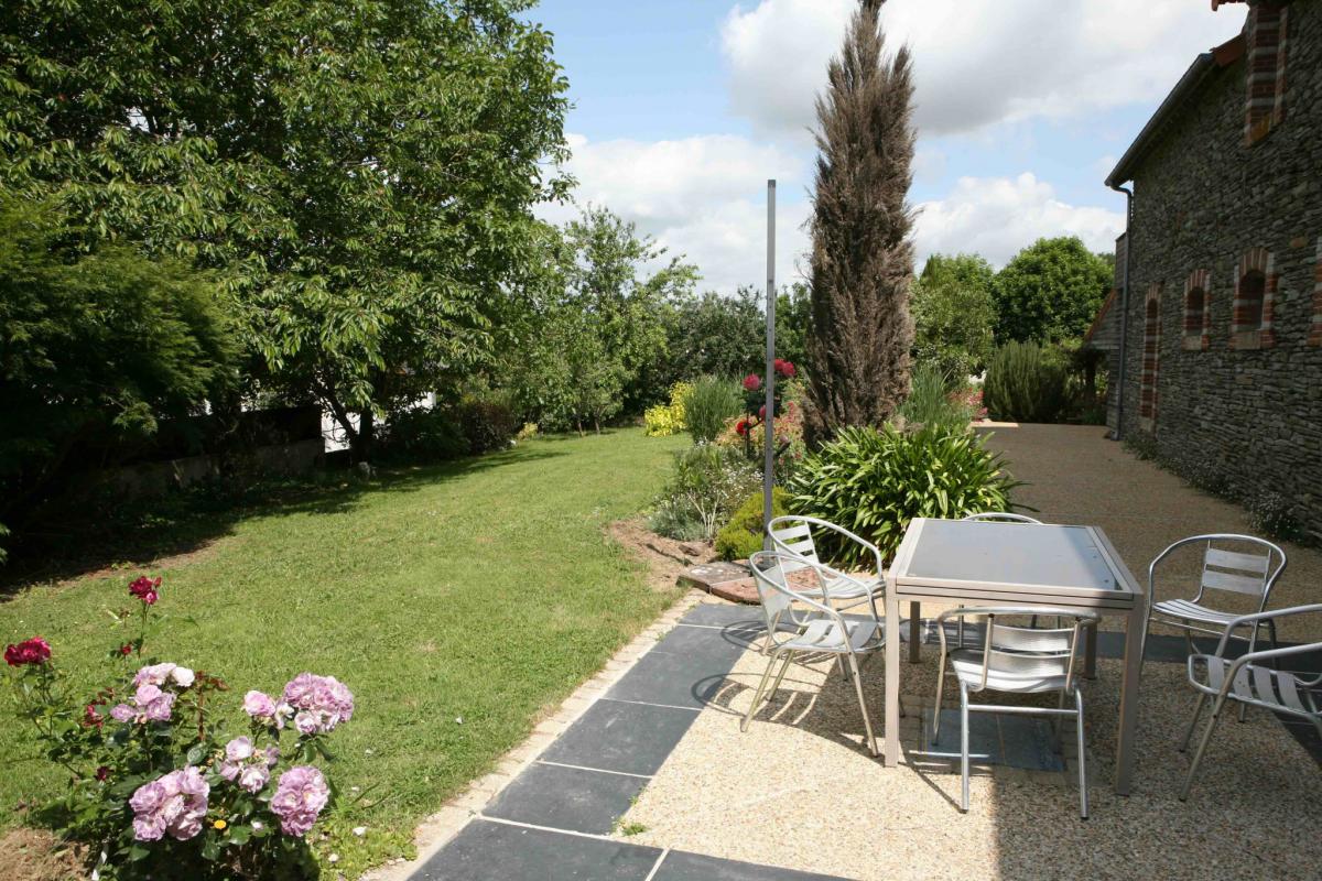 Propriété rénovée terrasses et parc garage