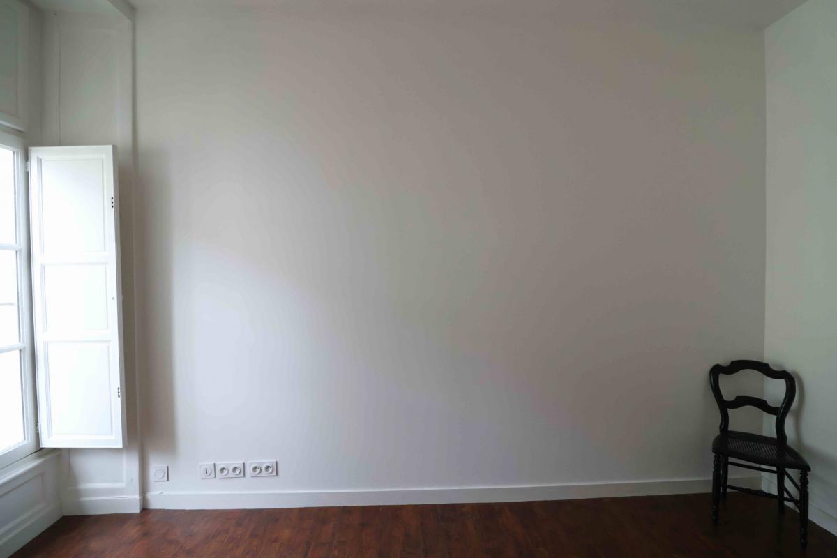 Vue dégagée 3e étage appartement ancien rénové 3 ch + cave