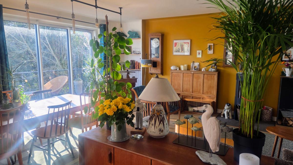 Maison 4/5 ch bureau jardin garage dépendances