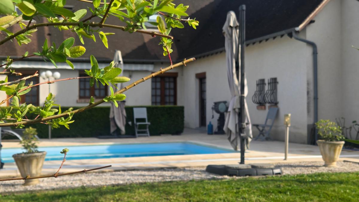 Centre-ville maison 5 ch piscine garage