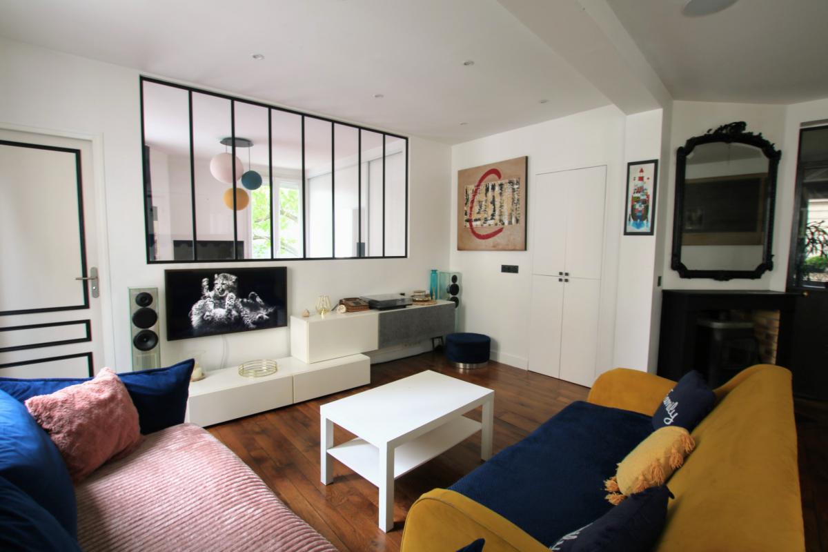 Lamarck appartement rénové lumineux 2 ch + cave