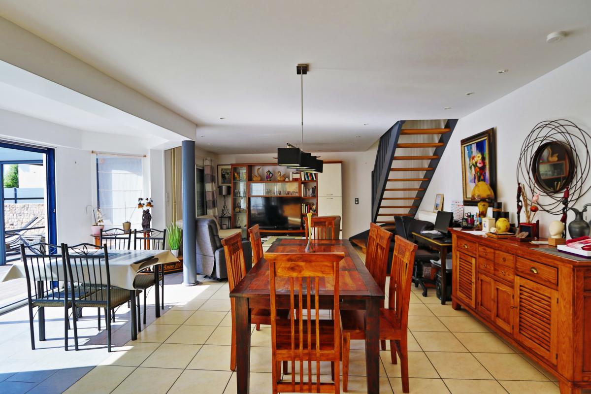 Quiberon maison contemporaine secteur prisé à 300 mètres de 