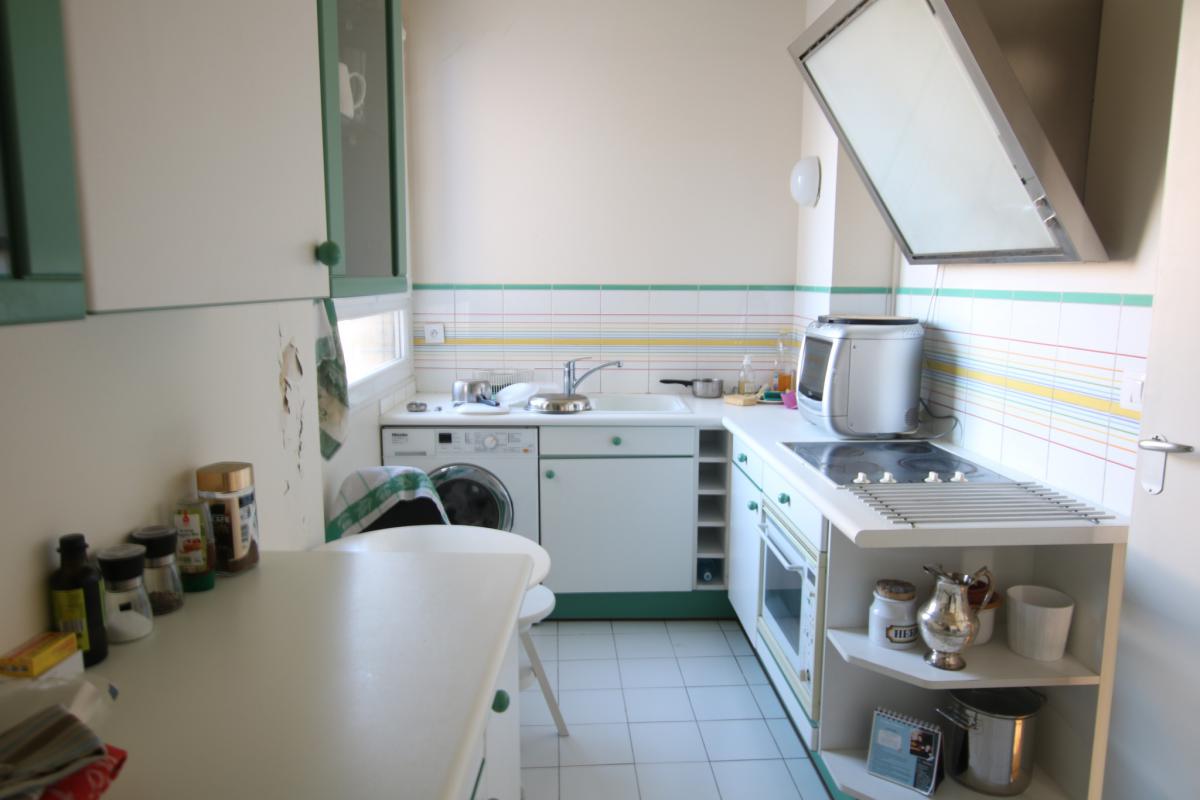 Appartement T2 dernier étage cave + parking 