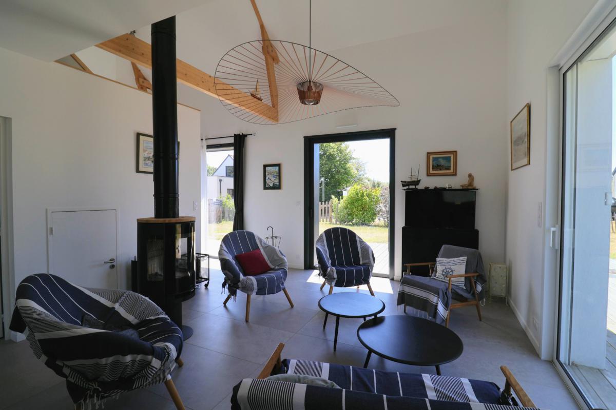Deux maisons contemporaines es pieds dans l