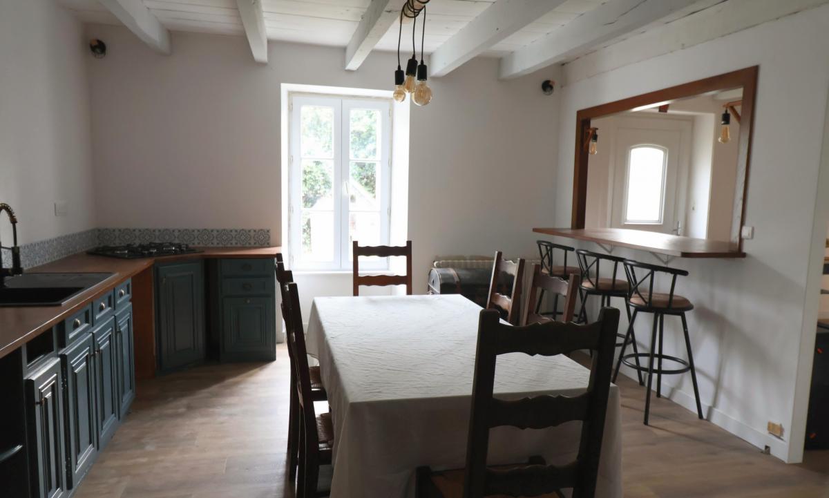 Maison ancienne 3 ch dépendance jardin