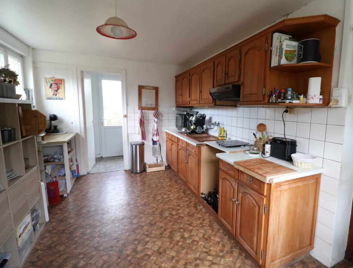 Maison ancienne 3 ch dépendance jardin